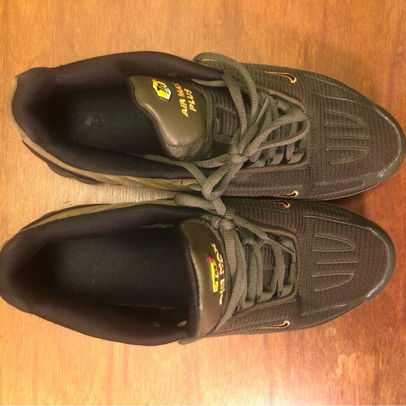 Limited Edition Men’s Nike Air Max Plus 3 TN Olive + Orange Sneakers size 12 - Picture 7 of 9